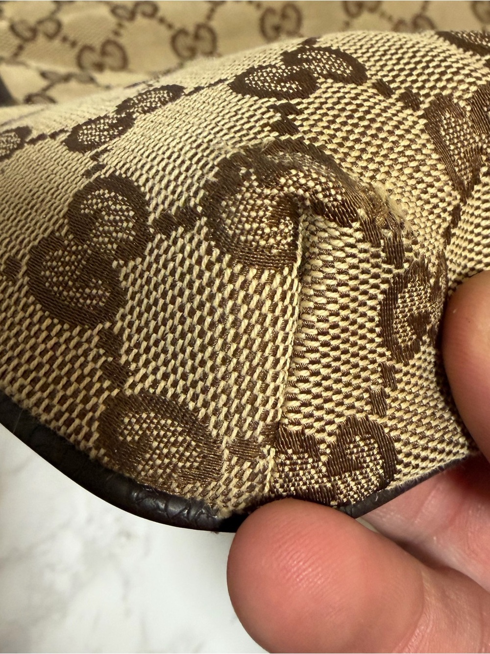 Gucci Beige/Brown GG Supreme Crossbody Bag with Adjustable Strap - Picture 8 of 11